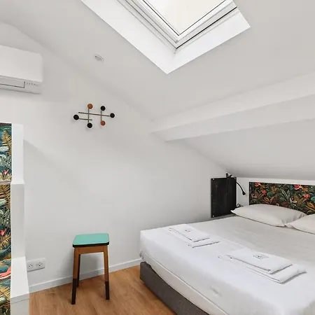 Magnifique Maison Avec Parking à 50m De La *